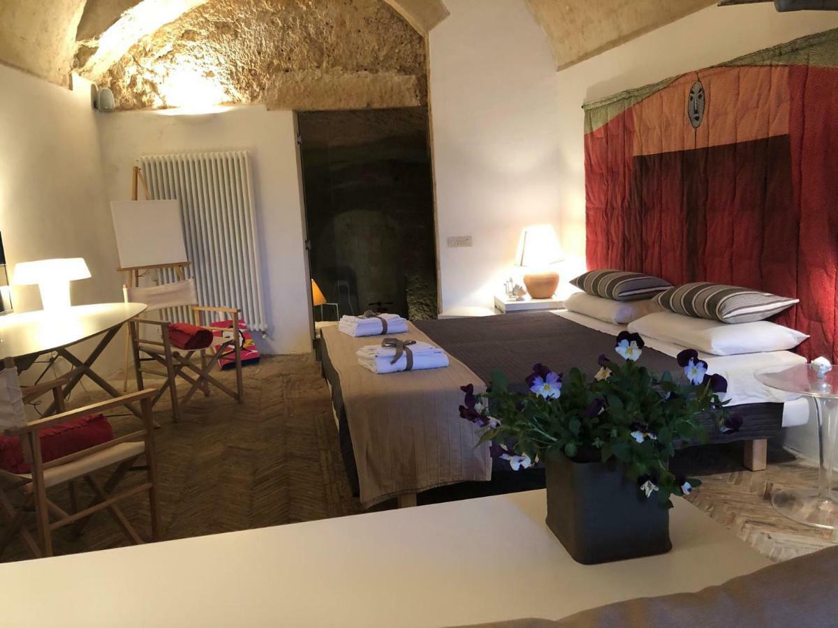 Gli Ipogei Nel Cuore Di Matera Villa Exterior photo